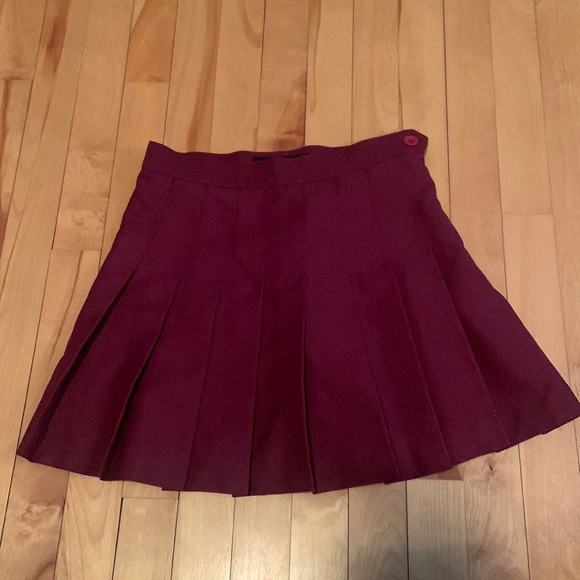 American Apparel Pleated Skirt - Picture 1 of 2
